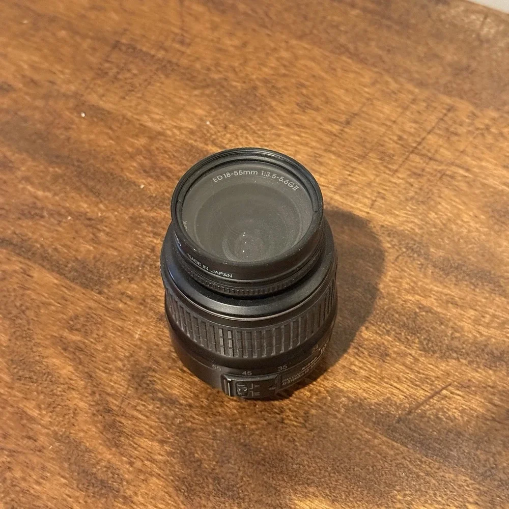 Nikon NIKKOR 18-55mm f/3.5-5.6 VR AF-S ED II Lens